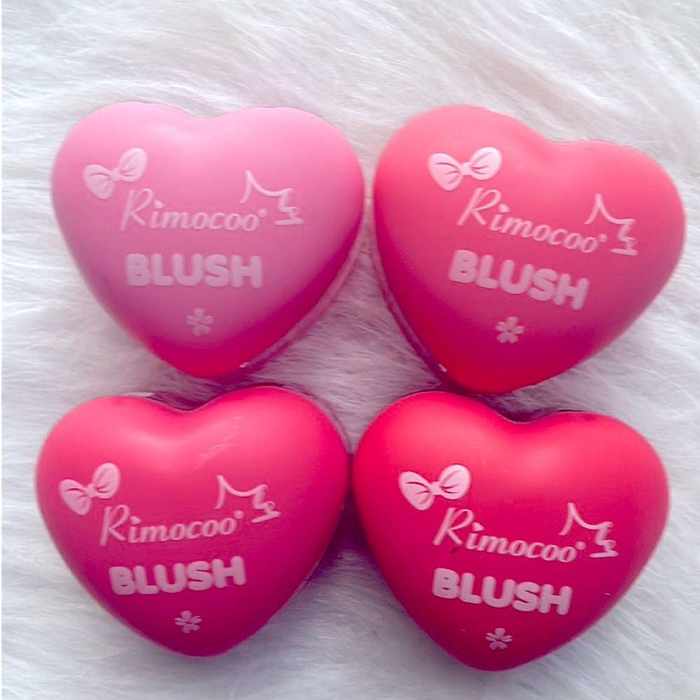Rimocoo Heart-Shaped Blush Set